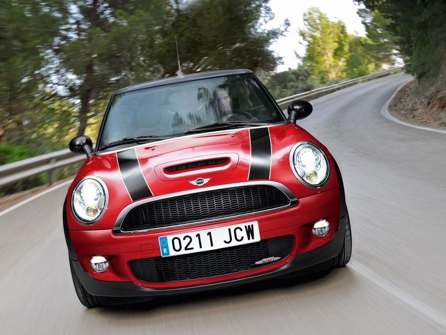  Mini Cooper JCW Cabrio 2009 года  (фото 20 из 40)